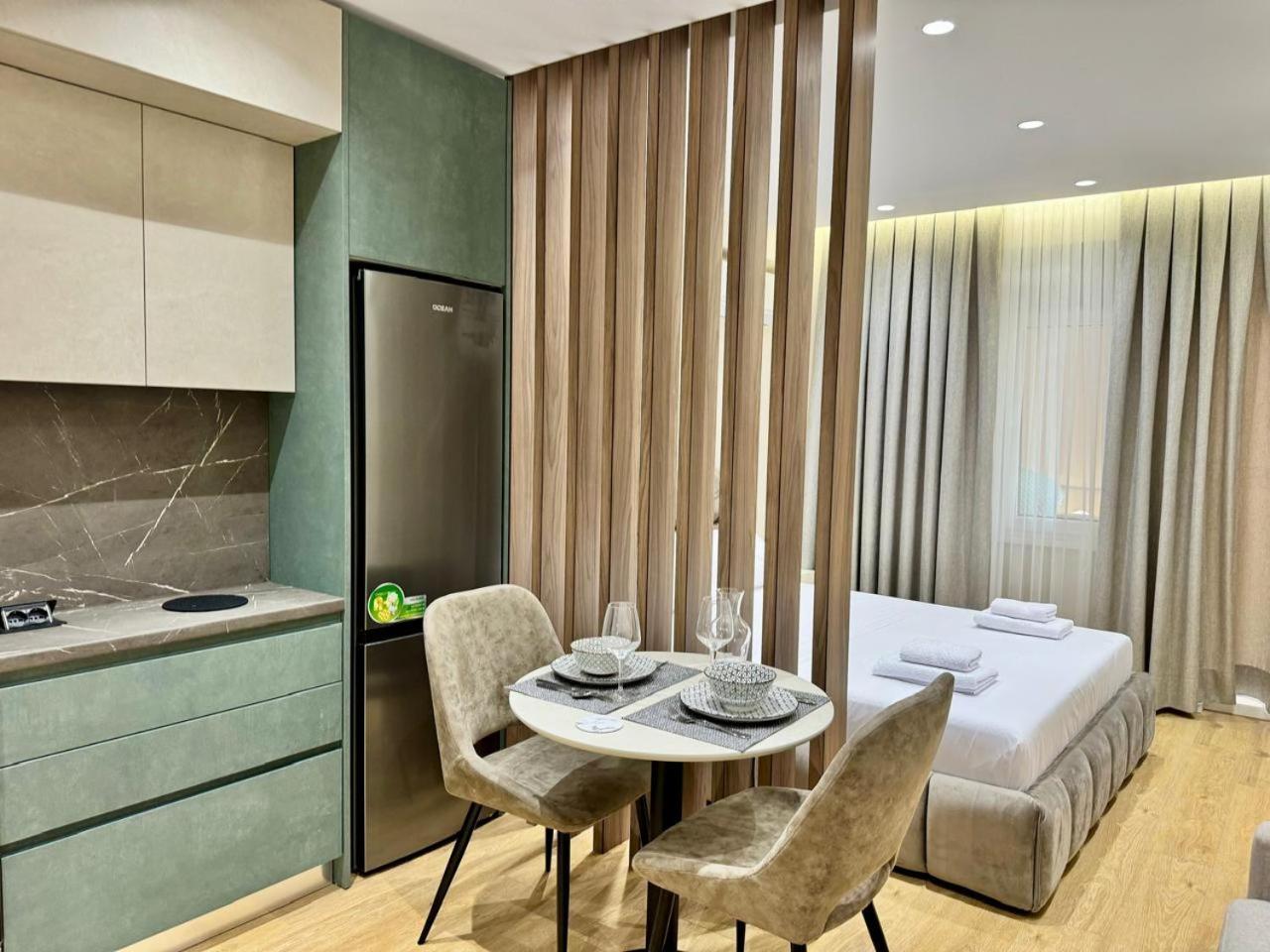 E&R Apartments At Myslym Shyri Tirana Eksteriør billede