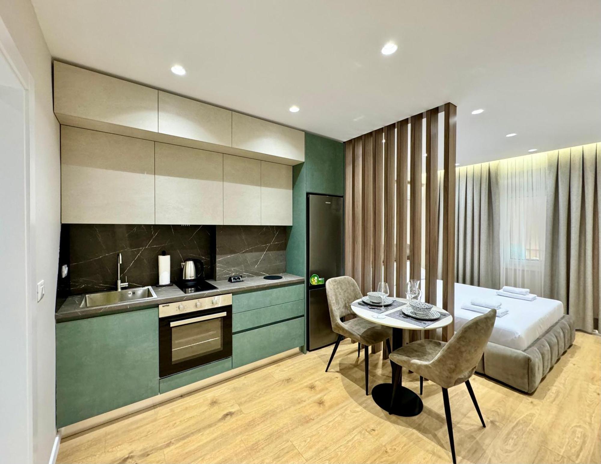 E&R Apartments At Myslym Shyri Tirana Eksteriør billede